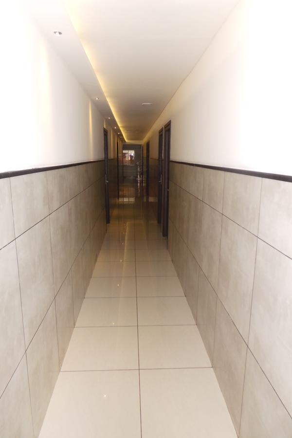 Saas Residency Hotel Кожикод Екстериор снимка