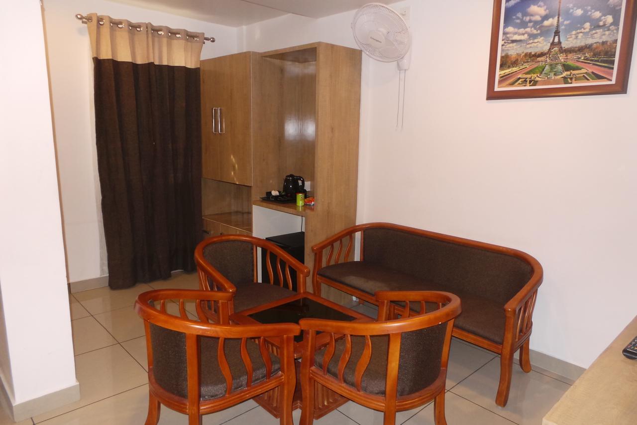 Saas Residency Hotel Кожикод Екстериор снимка